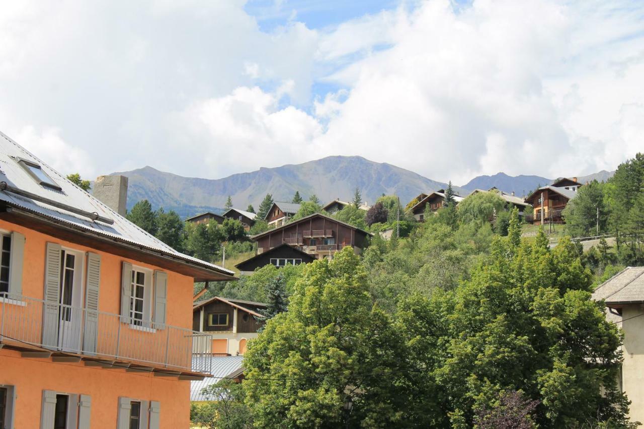 Appartement Style Chalet Centre Barcelonnette Luaran gambar